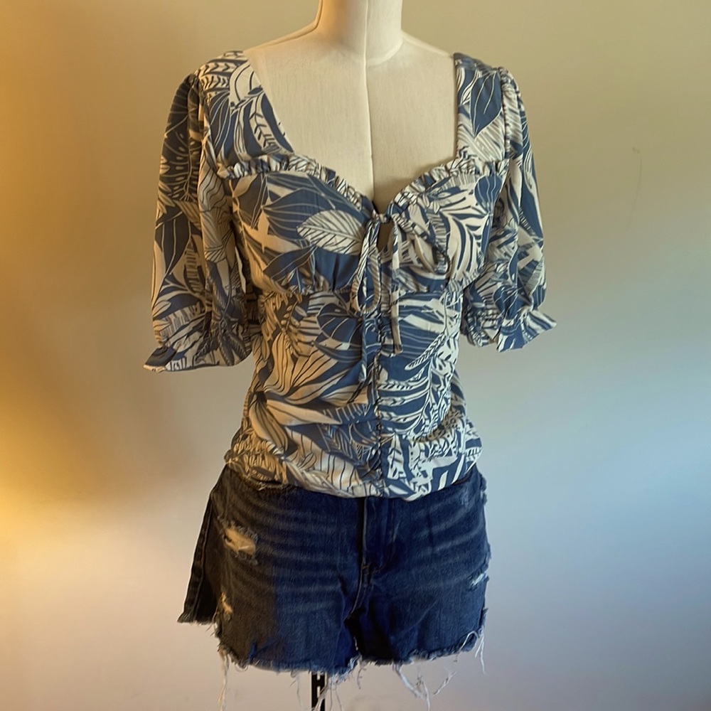 Lucca palm top